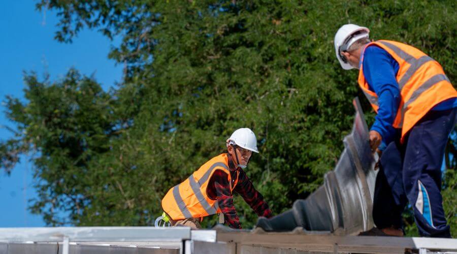 Expert Emergency Roof Repairs services in Baldwin City, KS